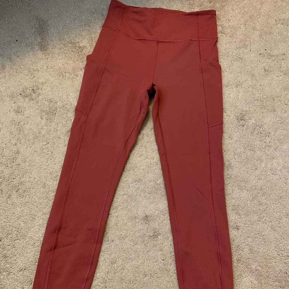 Wonder Under High Rise Tight Size 6 28”